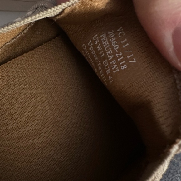 OluKai Slip On & Off-White Pehuea Sneakers Women’s Size 11 Fold Down Heel NEW - Picture 9 of 9